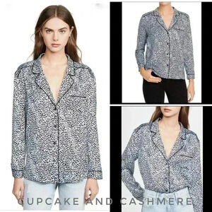 BNWT Cupcakes and cashmere Women’s Animal  print satin blouse size S